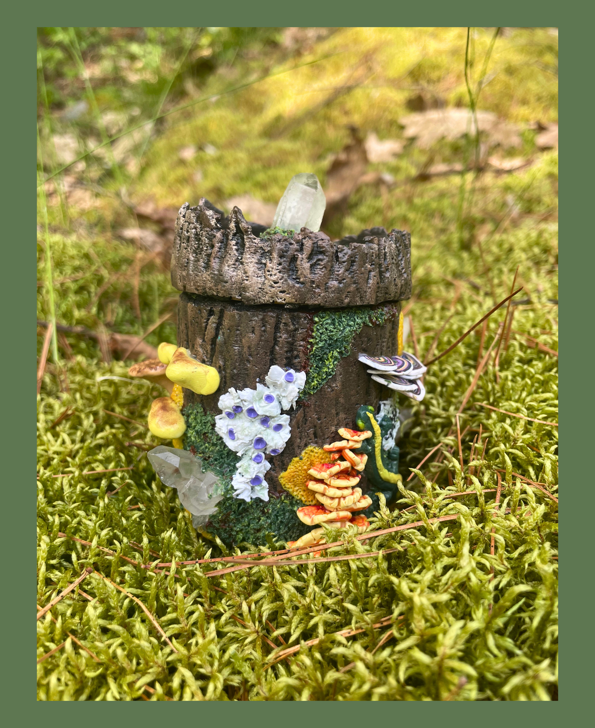 Mossy Log Small Stash Jars
