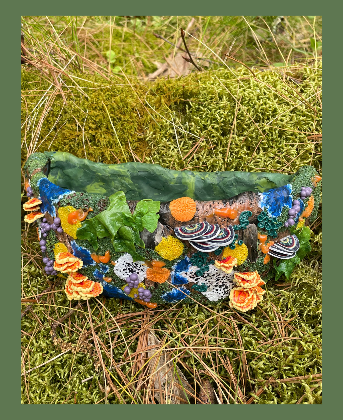 Mossy Mushroom Flat Back Planter
