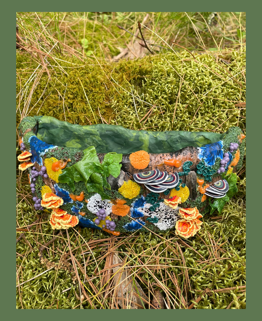 Mossy Mushroom Flat Back Planter